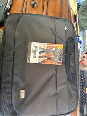 Case Logic Advantage Black Laptop Briefcase with Front Pocket
